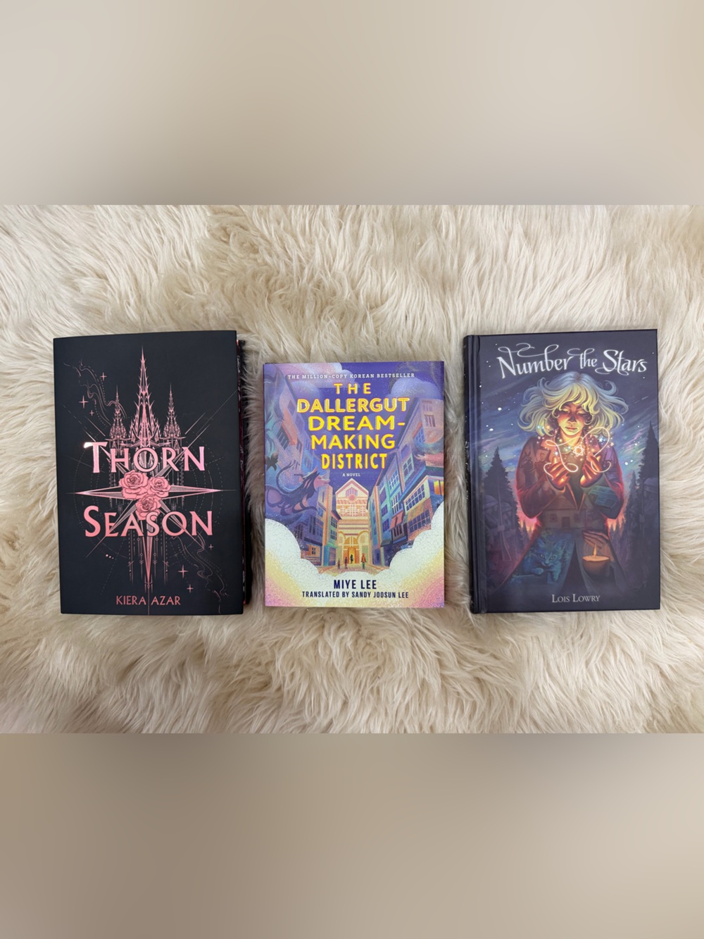LitJoy Book Bundle Thorn Season, Number the Stars, Dallergut Dream making SIGNED